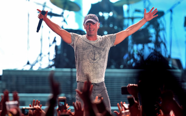 Kenny Chesney Suprises Key West Clubbers with Pop-Up Performance + Video