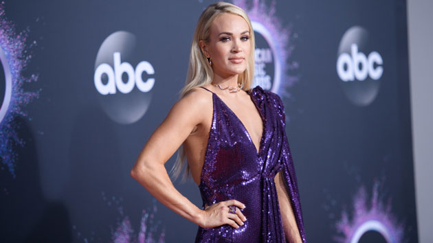 Carrie Underwood Heads To Target To Buy New Christmas Album