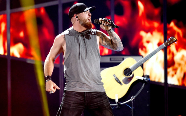 Brantley Gilbert Halts Show to Confront a Fan for THIS