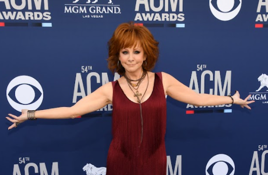 Corn Mazes Near Philly Are Showing Their Love For Reba McEntire