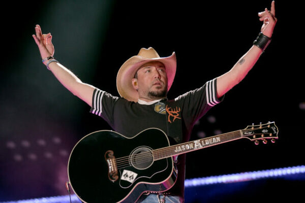 Jason Aldean Takes ‘Dadding’ Seriously for Back-to-School, between Tour Dates