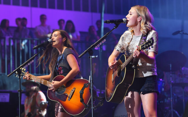 Maddie & Tae’s Taylor Dye Is Pregnant!