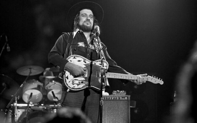 Why Waylon Jennings Walked Out of Recording ‘We Are the World’