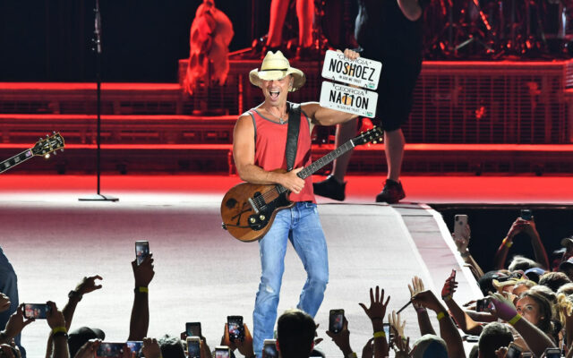 Kenny Chesney is using fashion to give back to a cause close to his heart.