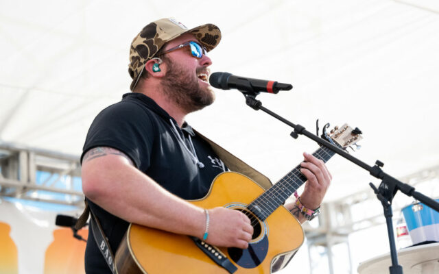MITCHELL TENPENNY REVEALS ‘THIS IS THE HEAVY’ TRACK LIST