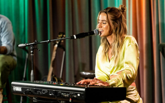 INGRID ANDRESS PREMIERES EXCLUSIVE APPLE MUSIC SESSIONS EP
