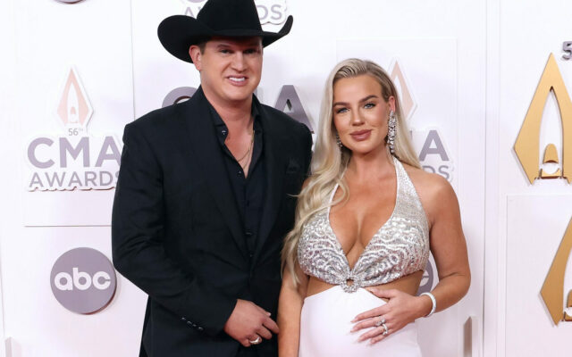 JON PARDI AND WIFE SUMMER WELCOME FIRST BABY