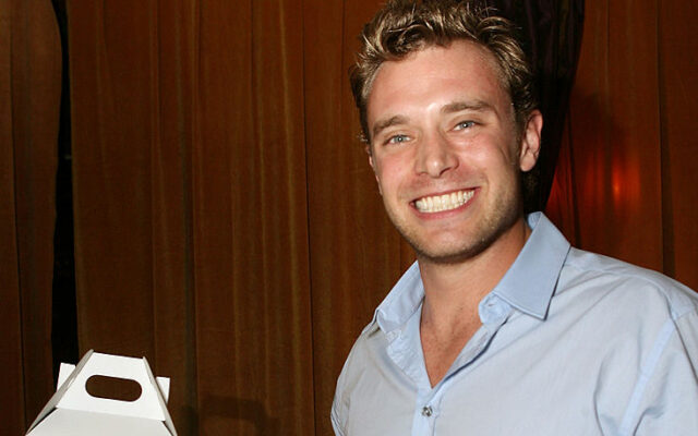 Soap opera star Billy Miller has passed away at 43.